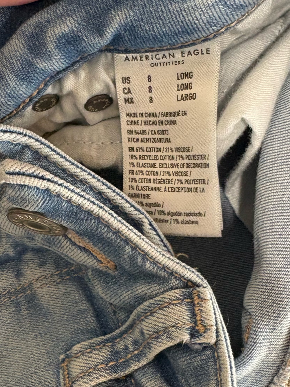 American Eagle Outfitters Flared Distressed Jeans 🌵8 Long - Picture 9 of 11